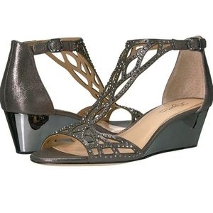 Vince Camuto Wedge Size 5